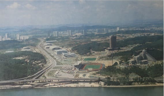 pyongyang sports street