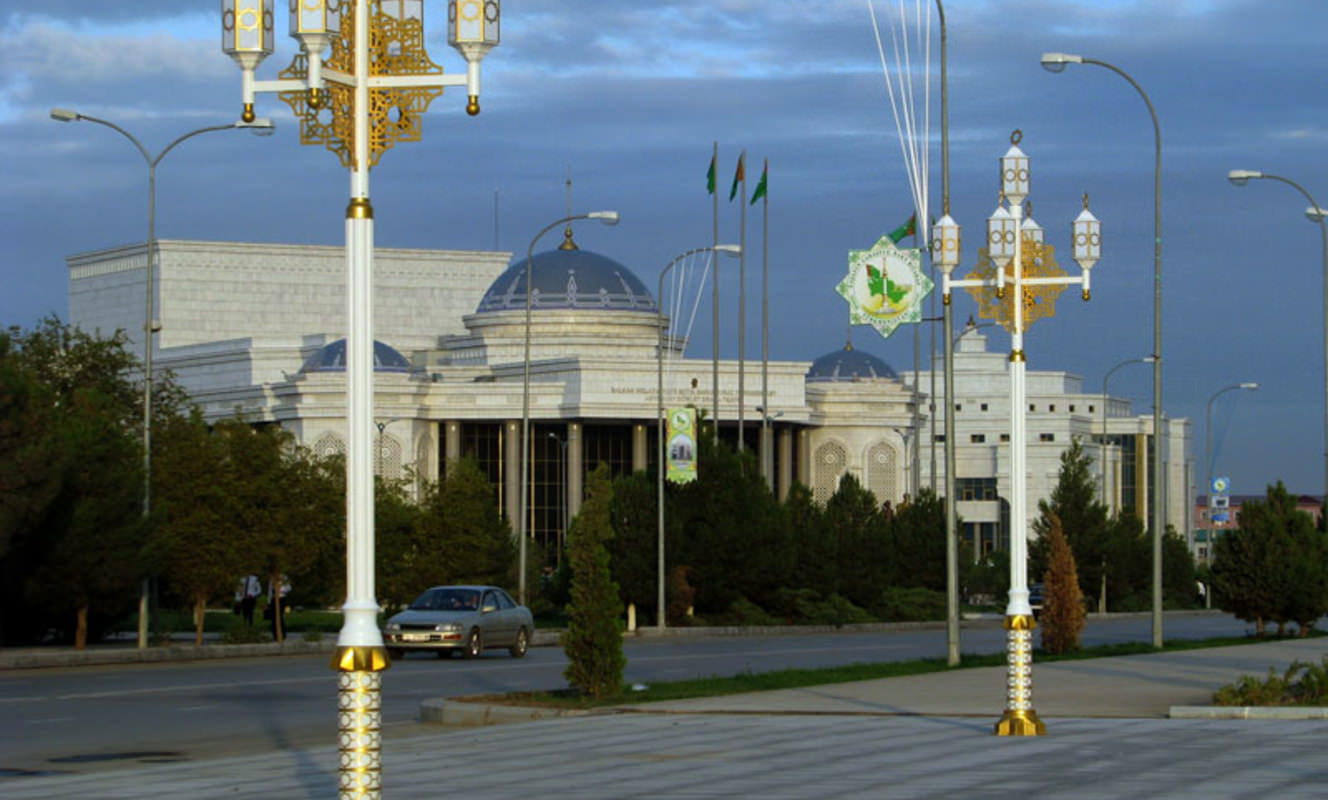 turkmenistan tours